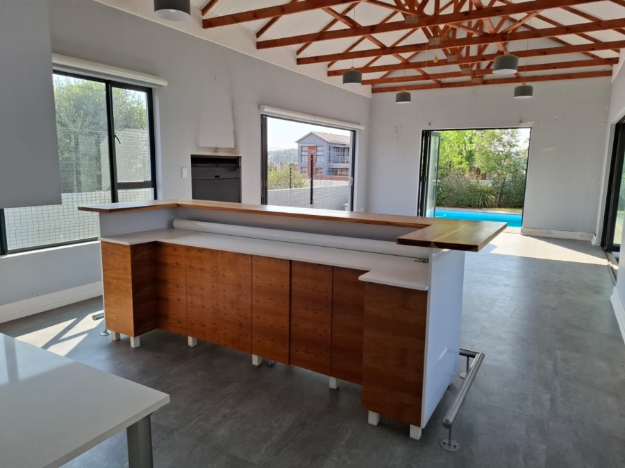 5 Bedroom Property for Sale in Somerton Estate Free State